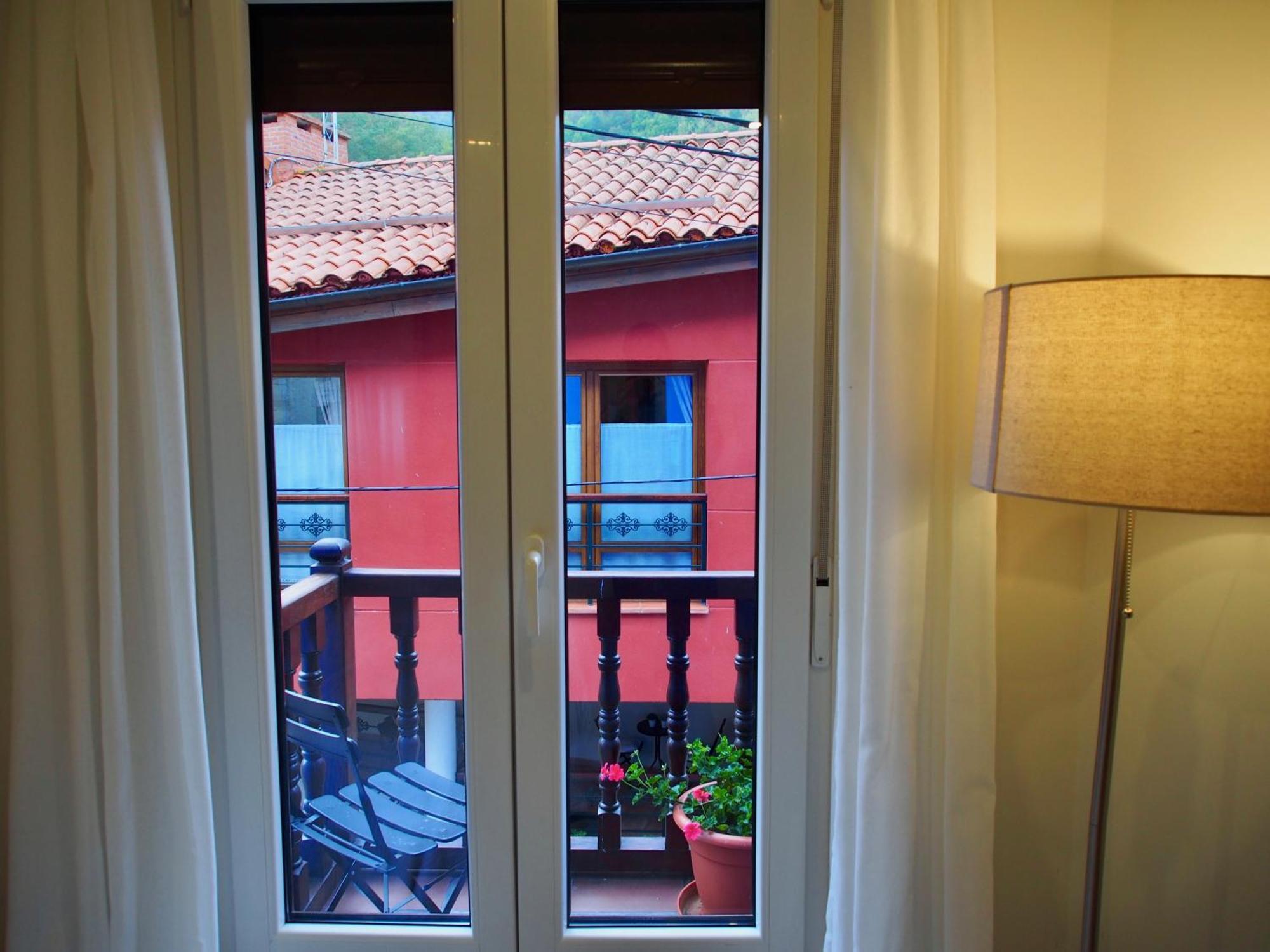 Hostal Remona Espinama Extérieur photo