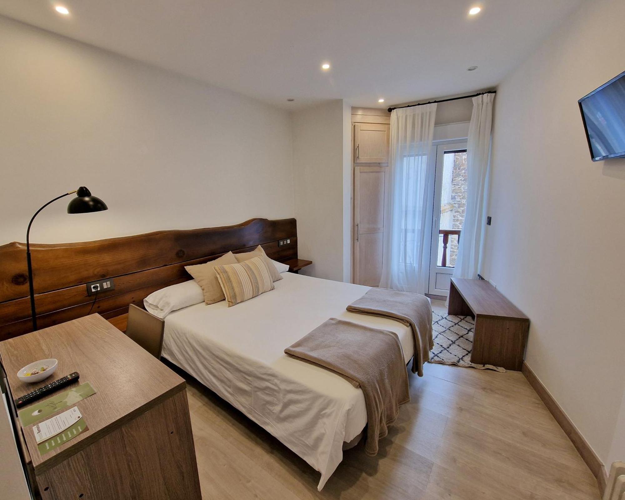 Hostal Remona Espinama Extérieur photo