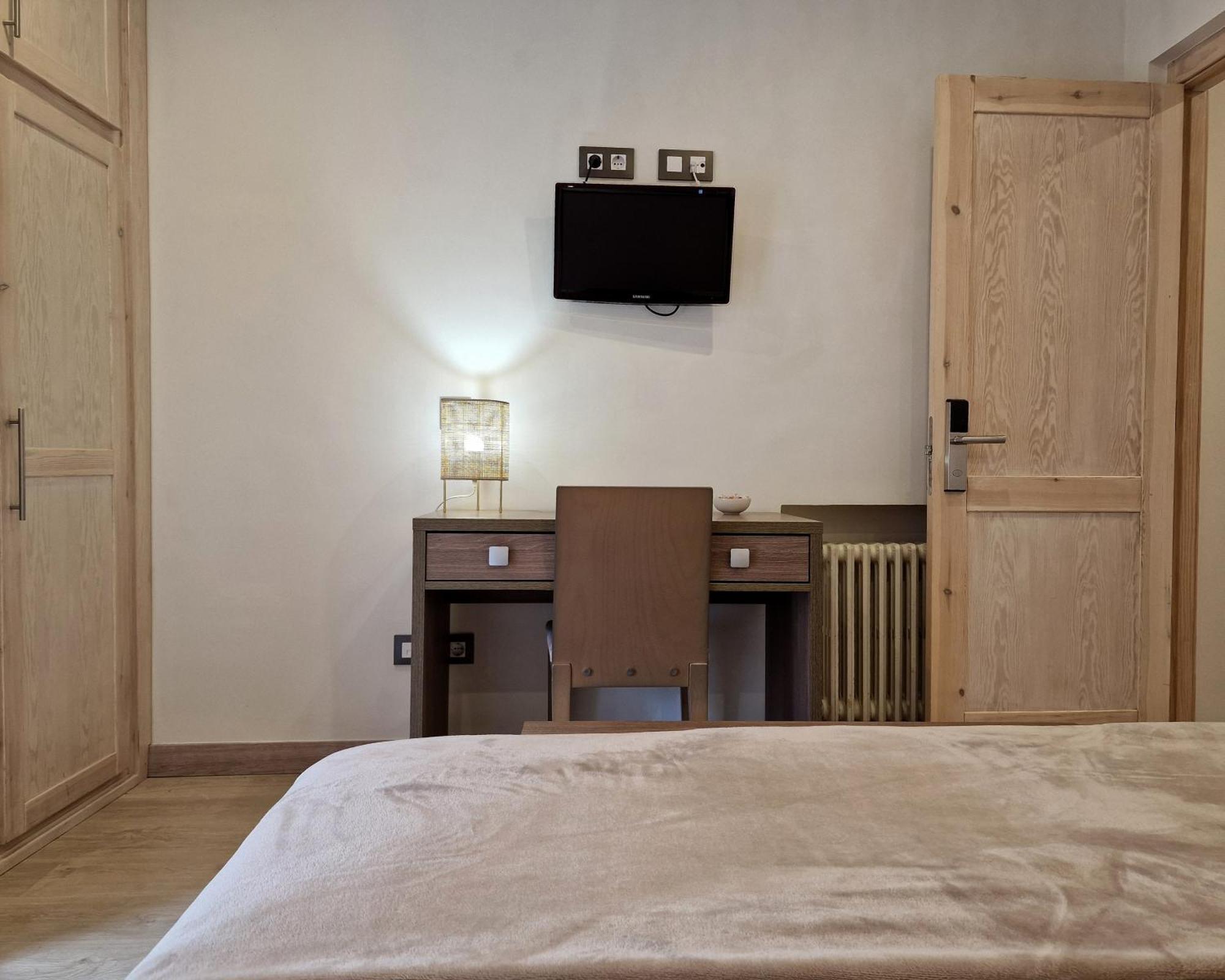Hostal Remona Espinama Extérieur photo